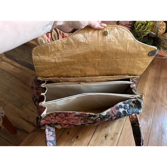 Tapestry Organizer Tote - Picture 6 of 10